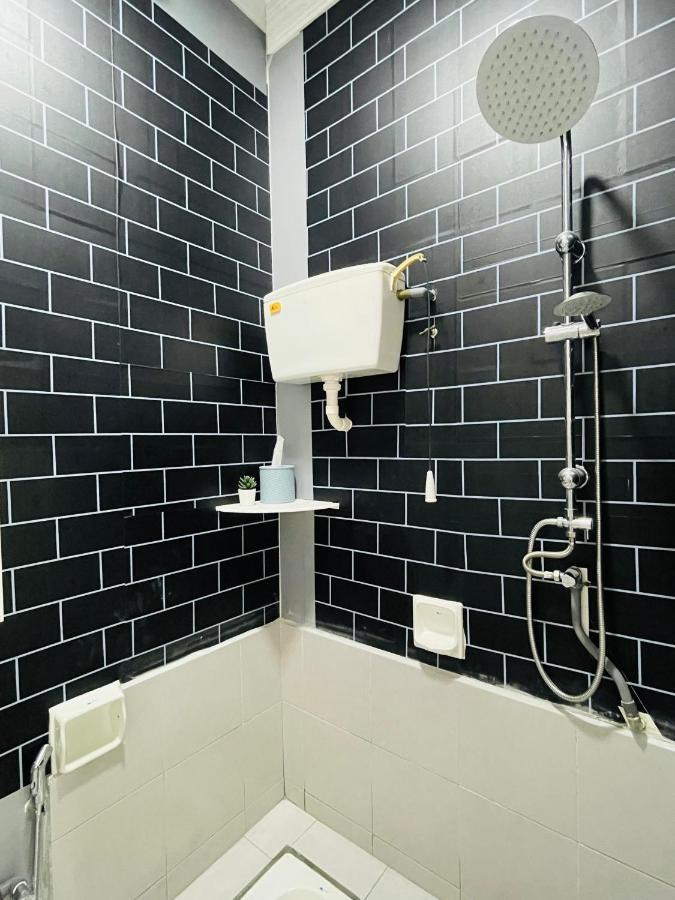 Qv Residence Langkawi - Jacuzzi, Bbq, & Steamboat Kuah Exterior photo